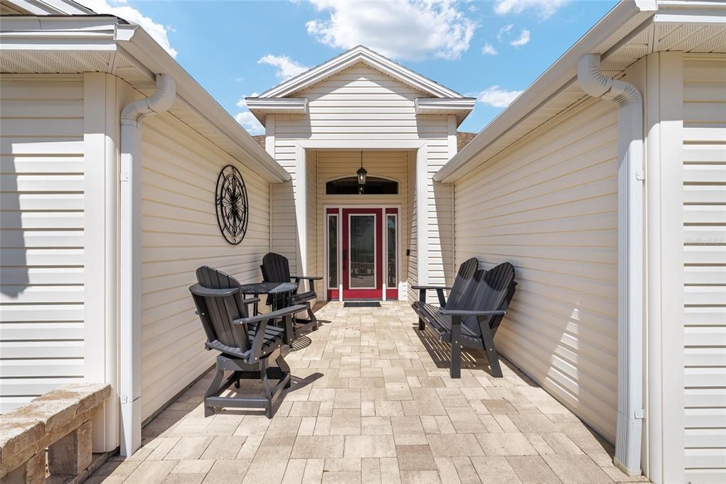 For Sale: $685,500 (3 beds, 2 baths, 2312 Square Feet)