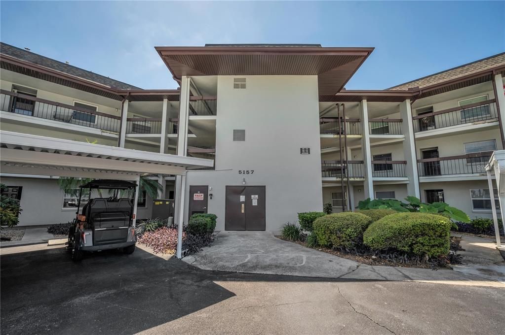 待售: $229,000 (2 贝兹, 2 浴室, 956 平方英尺)