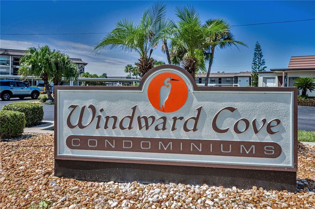 待售: $229,000 (2 贝兹, 2 浴室, 956 平方英尺)