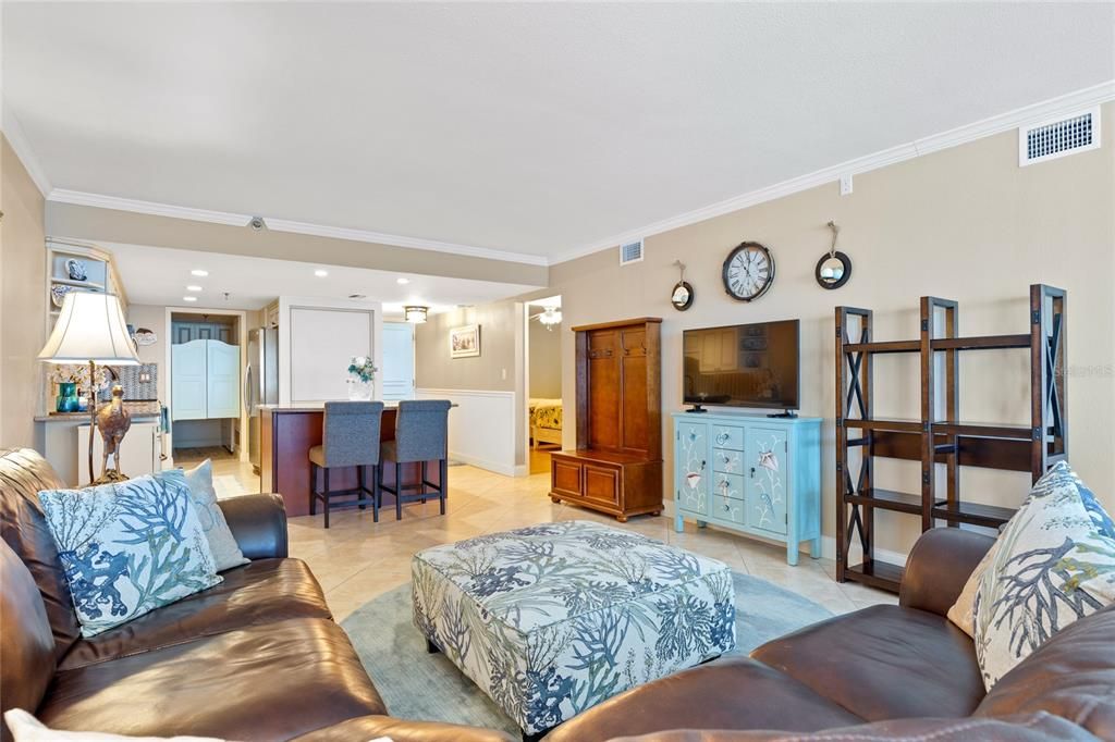 待售: $790,000 (2 贝兹, 2 浴室, 1190 平方英尺)