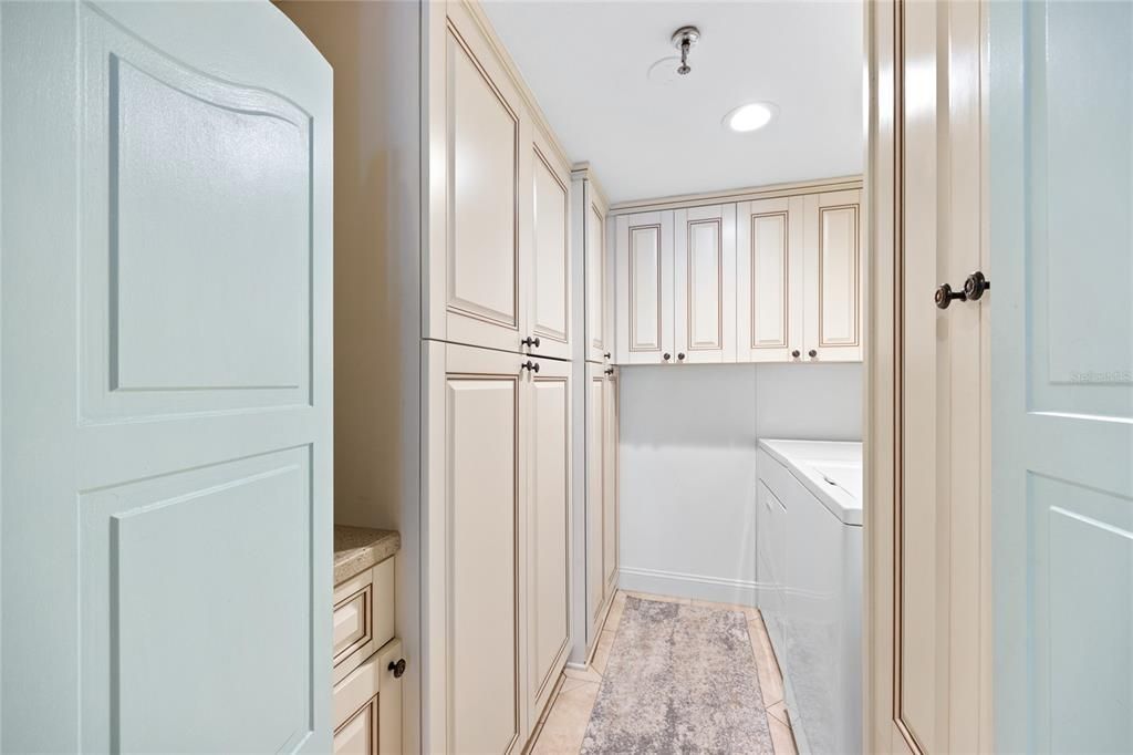 待售: $790,000 (2 贝兹, 2 浴室, 1190 平方英尺)