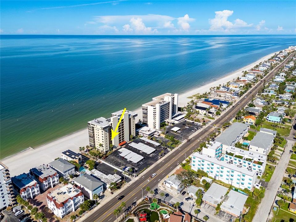 待售: $790,000 (2 贝兹, 2 浴室, 1190 平方英尺)