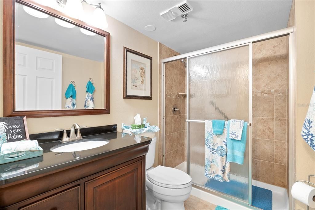 待售: $790,000 (2 贝兹, 2 浴室, 1190 平方英尺)