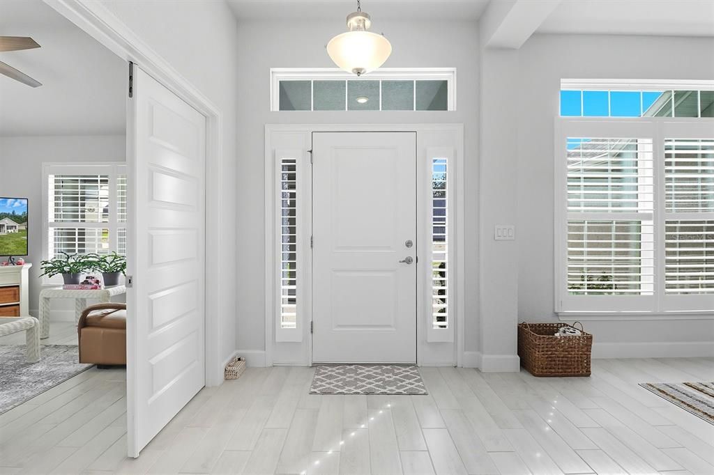 En Venta: $475,000 (4 camas, 3 baños, 2508 Pies cuadrados)