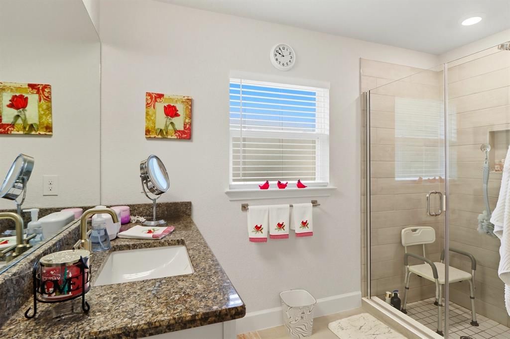 En Venta: $475,000 (4 camas, 3 baños, 2508 Pies cuadrados)