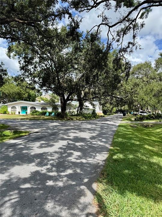 合同活跃: $799,900 (3 贝兹, 2 浴室, 1742 平方英尺)