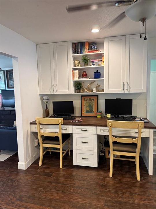 合同活跃: $799,900 (3 贝兹, 2 浴室, 1742 平方英尺)