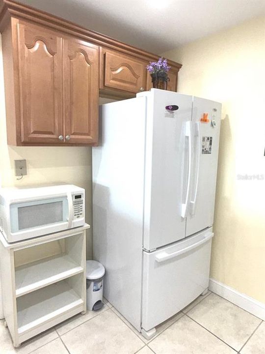 На продажу: $259,900 (1 спален, 2 ванн, 1050 Квадратных фут)