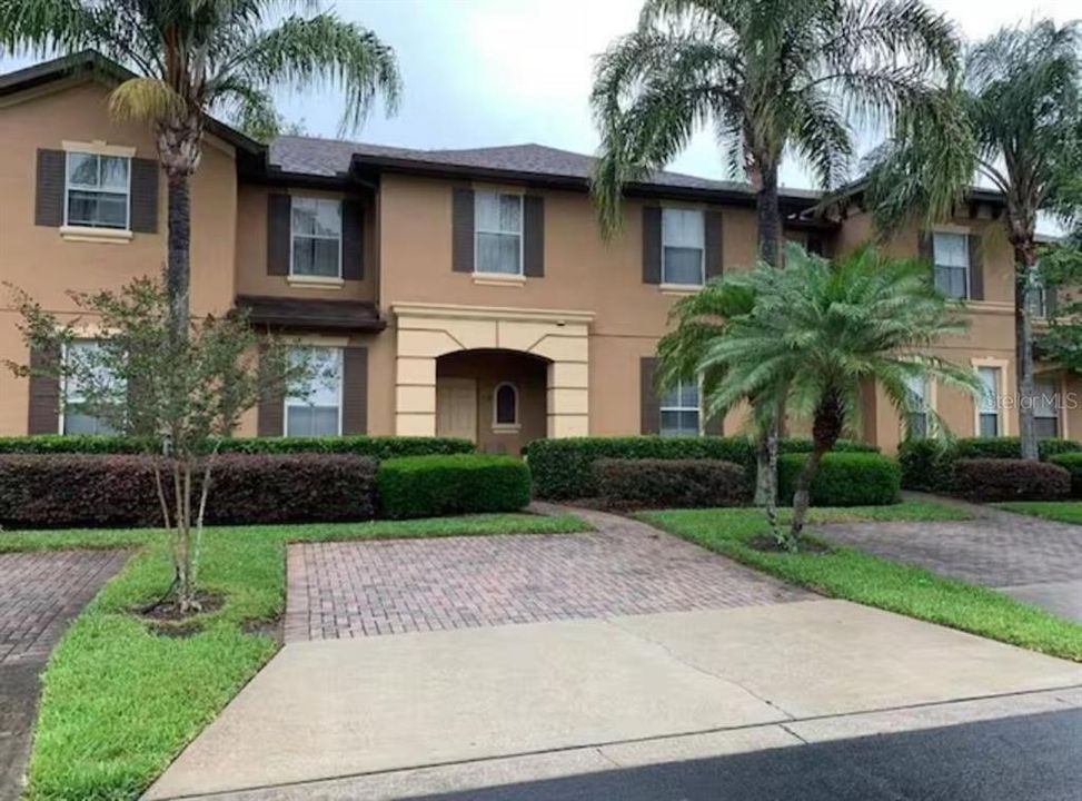 Recently Sold: $190,000 (3 beds, 2 baths, 1457 Square Feet)