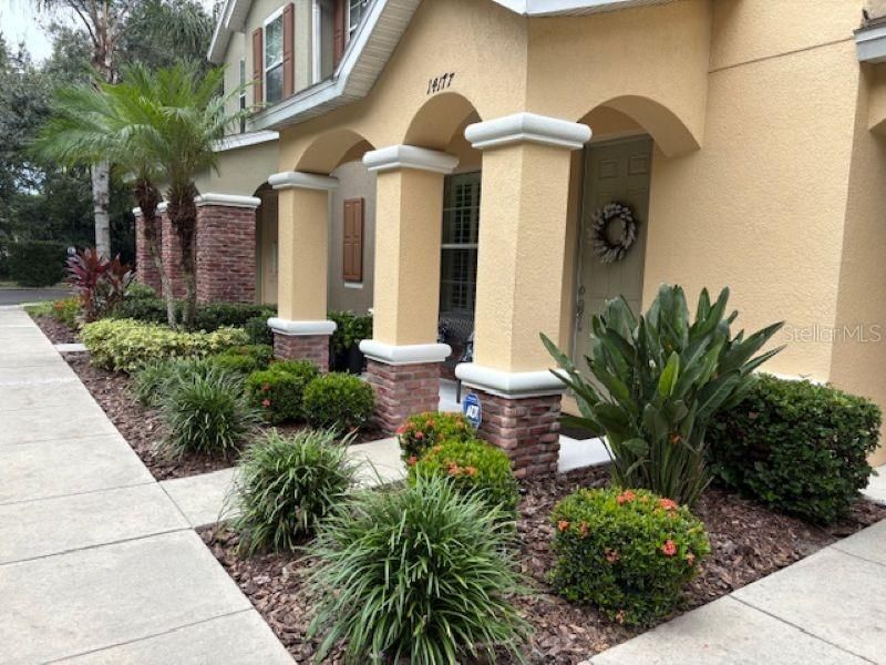 For Sale: $409,000 (3 beds, 2 baths, 1596 Square Feet)