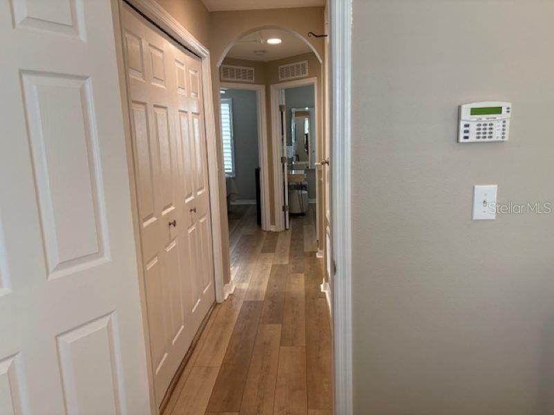 For Sale: $409,000 (3 beds, 2 baths, 1596 Square Feet)