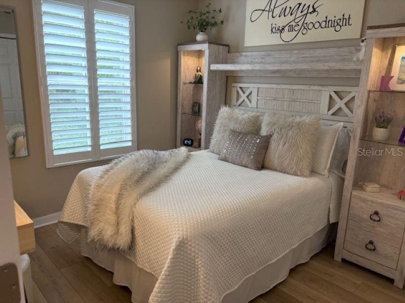 For Sale: $409,000 (3 beds, 2 baths, 1596 Square Feet)