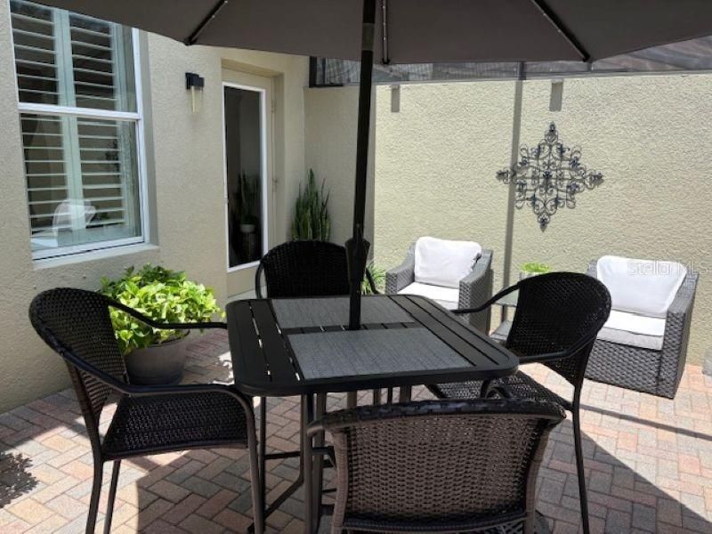 For Sale: $409,000 (3 beds, 2 baths, 1596 Square Feet)