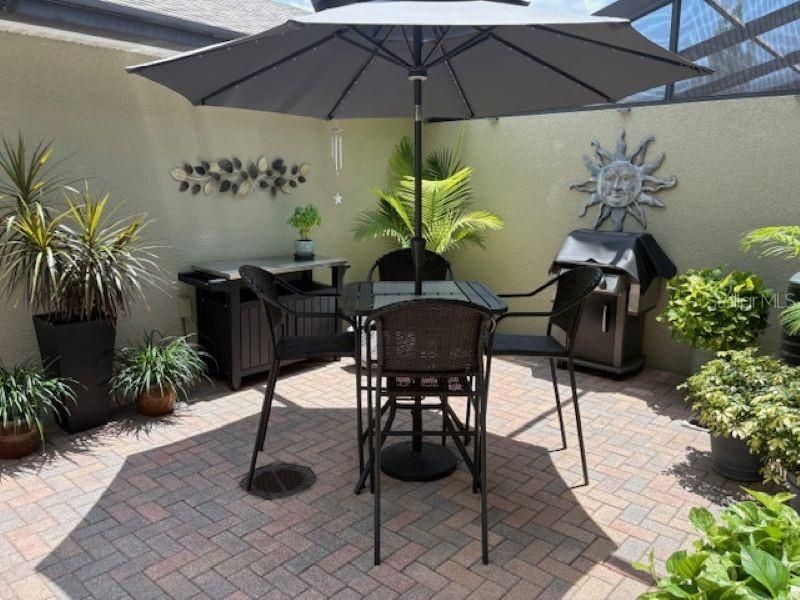 For Sale: $409,000 (3 beds, 2 baths, 1596 Square Feet)