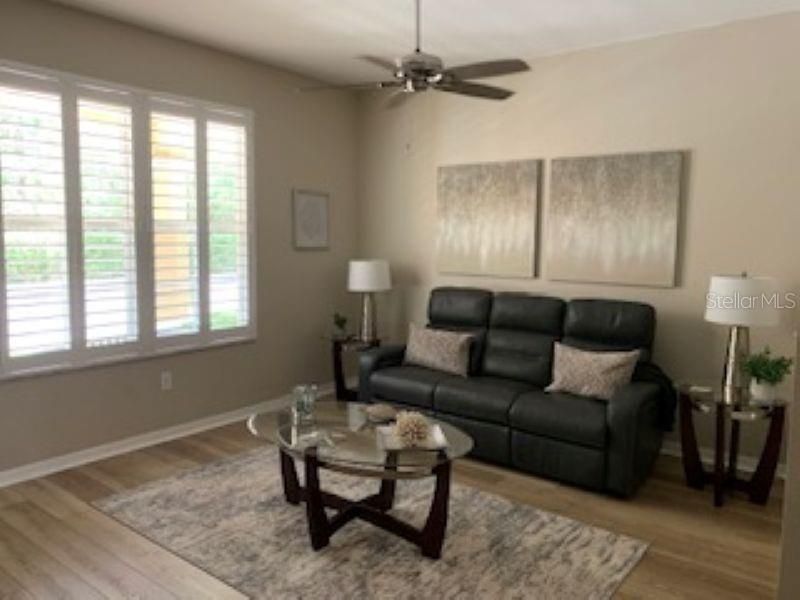For Sale: $409,000 (3 beds, 2 baths, 1596 Square Feet)