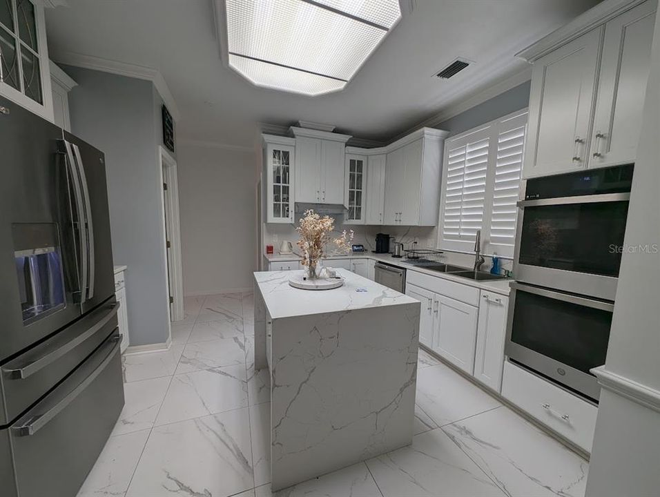 For Rent: $3,500 (4 beds, 3 baths, 2686 Square Feet)