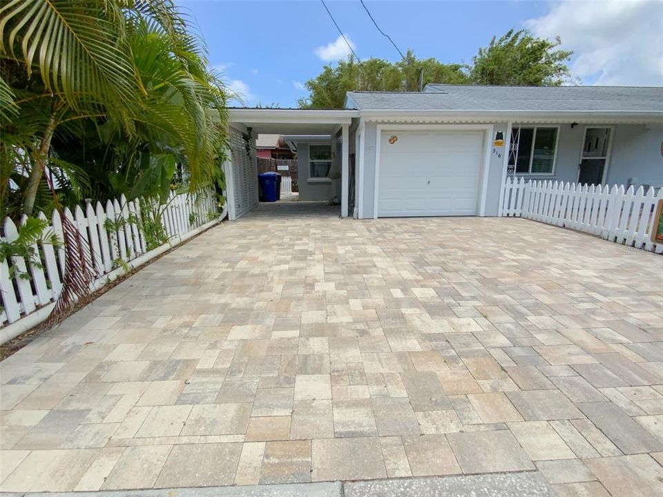 Activo con contrato: $2,400 (2 camas, 1 baños, 876 Pies cuadrados)