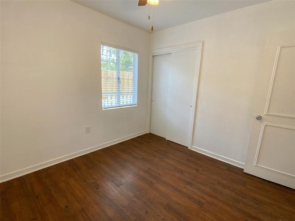 Activo con contrato: $2,400 (2 camas, 1 baños, 876 Pies cuadrados)