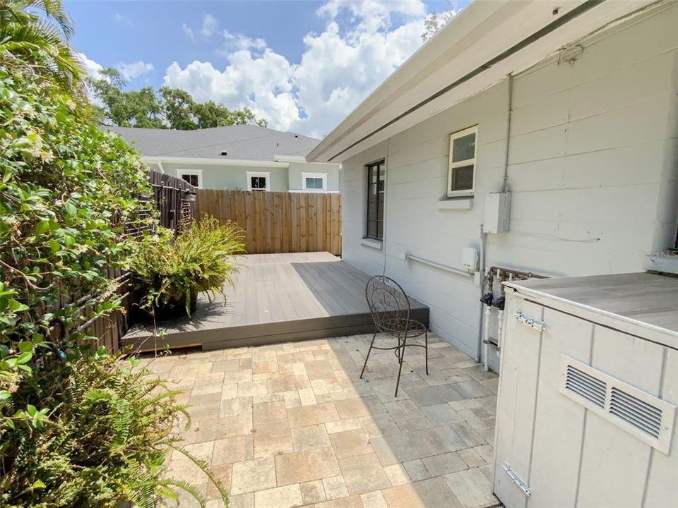 Activo con contrato: $2,400 (2 camas, 1 baños, 876 Pies cuadrados)