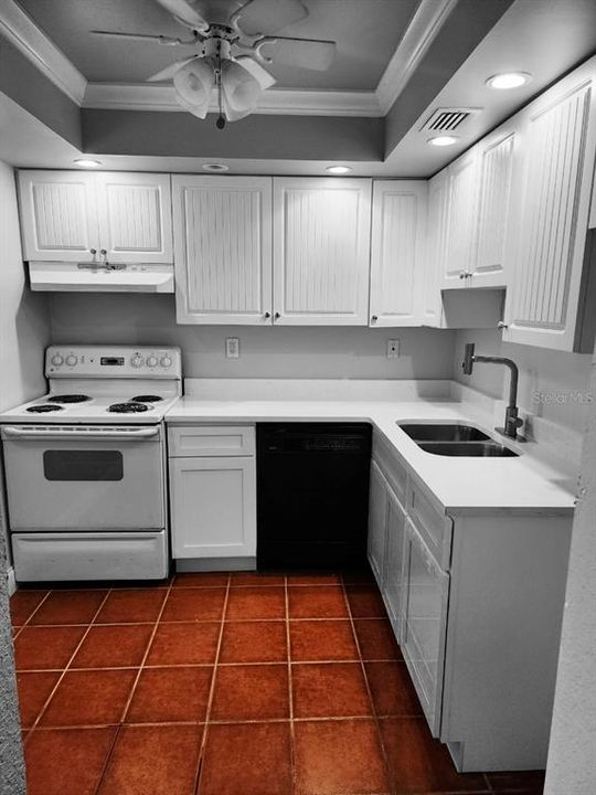 En Venta: $88,900 (2 camas, 2 baños, 975 Pies cuadrados)