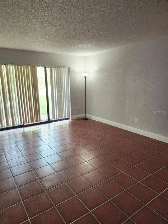 En Venta: $88,900 (2 camas, 2 baños, 975 Pies cuadrados)