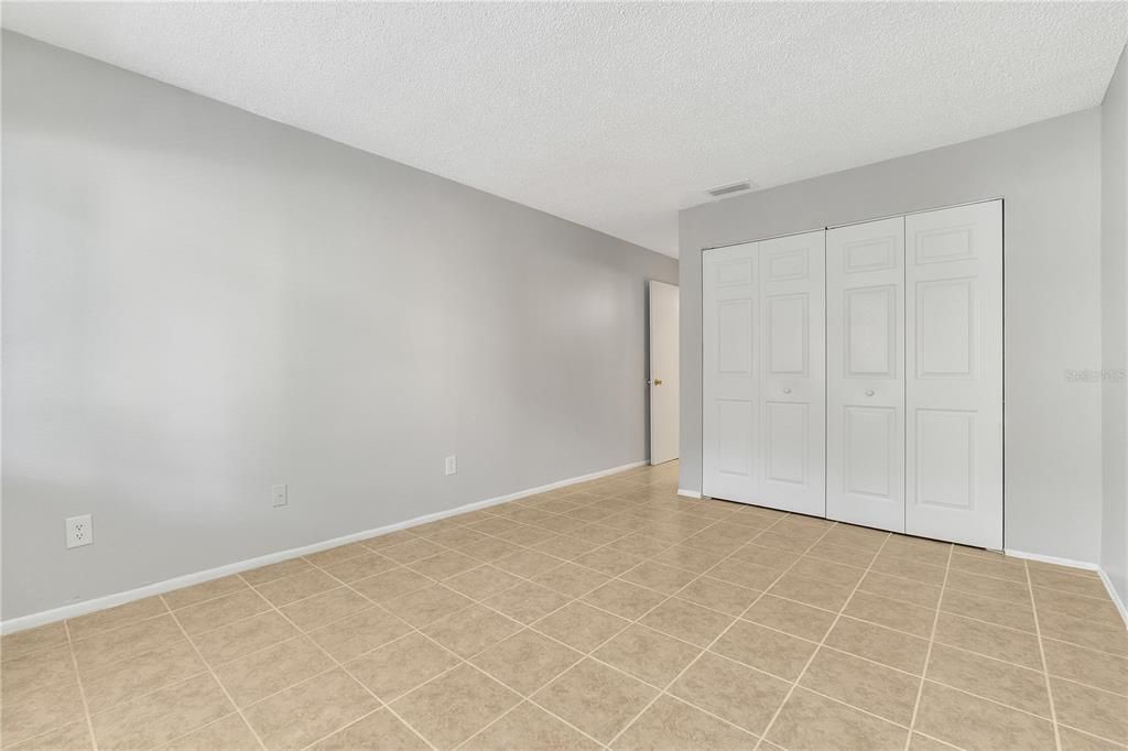 For Sale: $169,000 (2 beds, 2 baths, 1126 Square Feet)