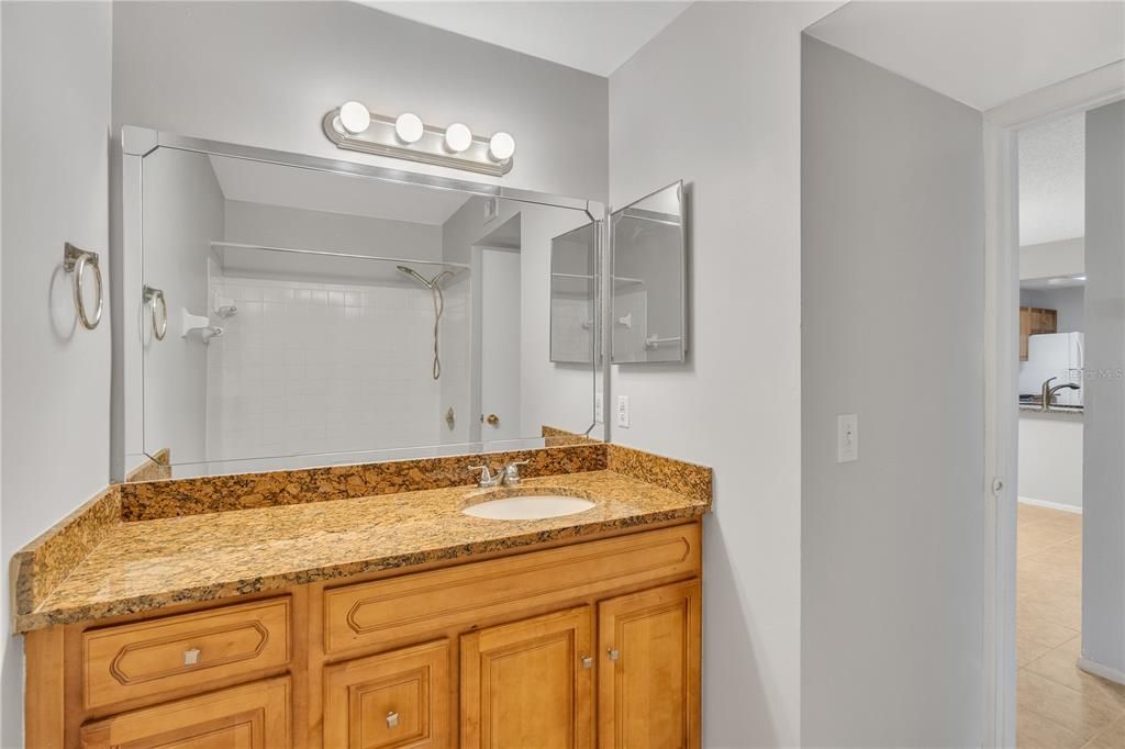 For Sale: $169,000 (2 beds, 2 baths, 1126 Square Feet)