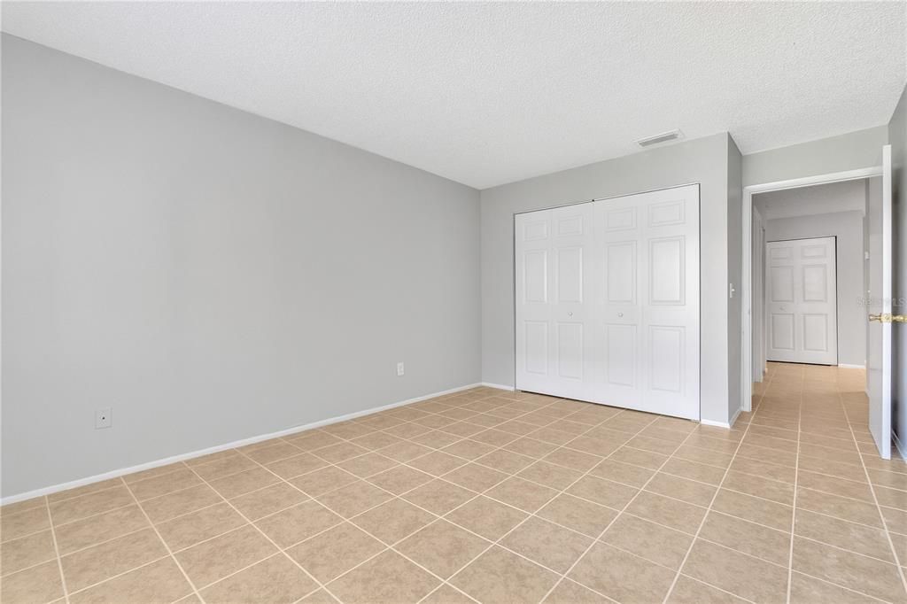 For Sale: $169,000 (2 beds, 2 baths, 1126 Square Feet)