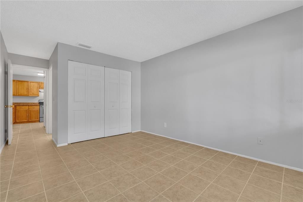 For Sale: $169,000 (2 beds, 2 baths, 1126 Square Feet)