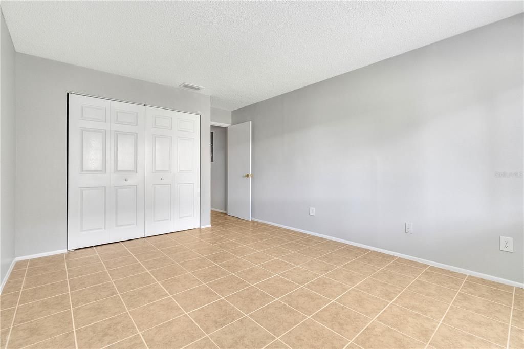 For Sale: $169,000 (2 beds, 2 baths, 1126 Square Feet)