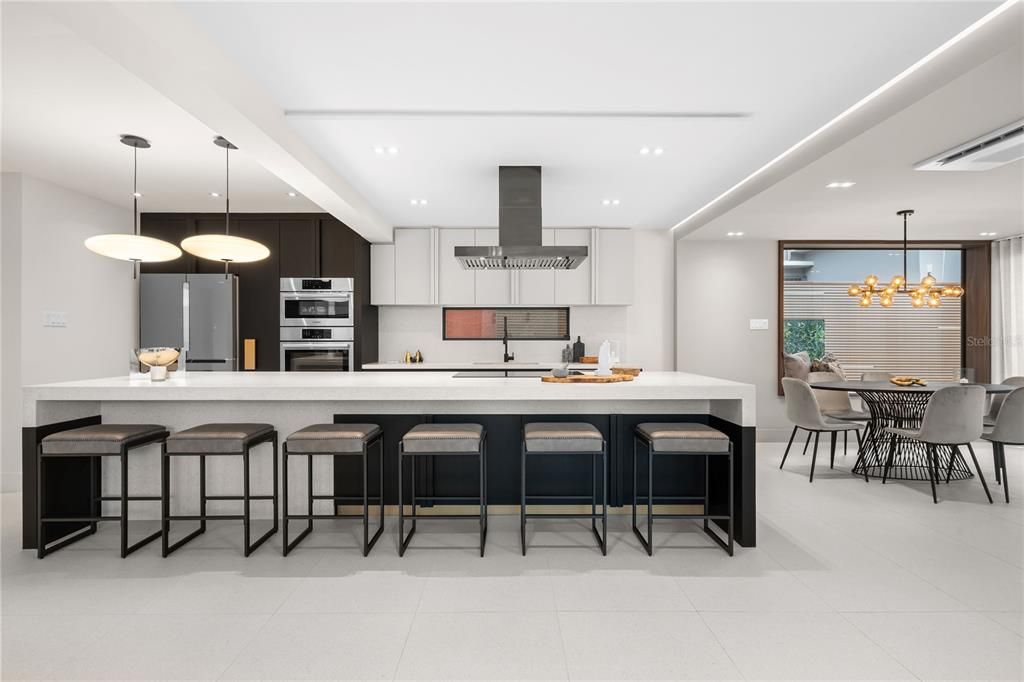 For Sale: $2,695,000 (5 beds, 4 baths, 3600 Square Feet)