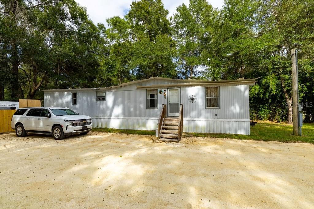 待售: $99,900 (2 贝兹, 1 浴室, 896 平方英尺)