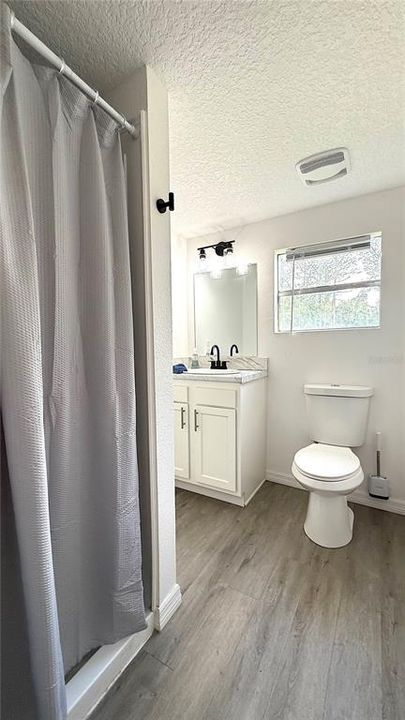 待售: $279,990 (3 贝兹, 2 浴室, 1104 平方英尺)