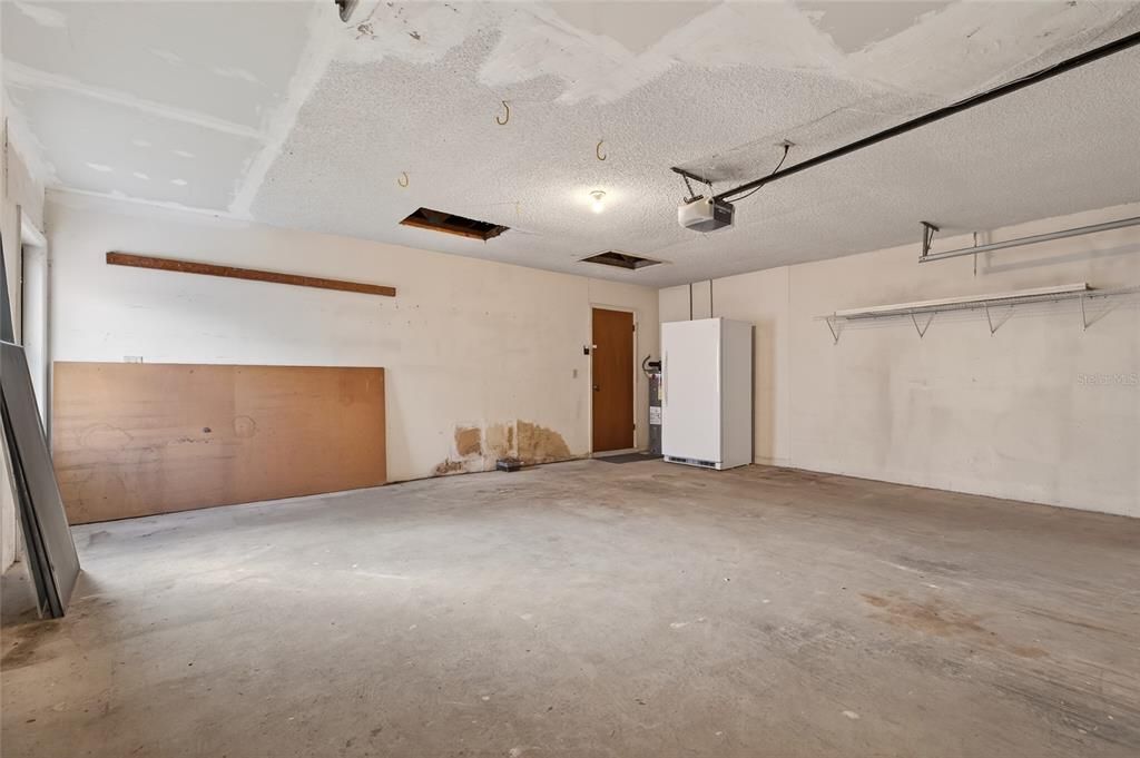 合同活跃: $450,000 (3 贝兹, 2 浴室, 1902 平方英尺)