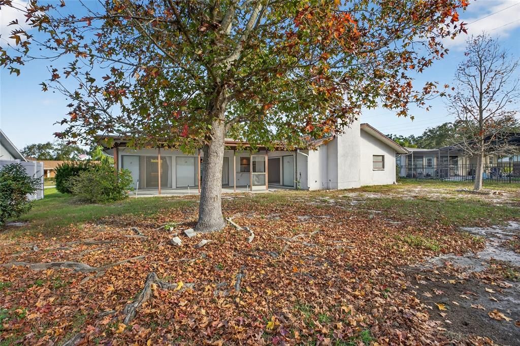 合同活跃: $450,000 (3 贝兹, 2 浴室, 1902 平方英尺)