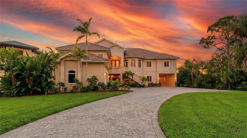 На продажу: $3,100,000 (4 спален, 2 ванн, 4209 Квадратных фут)
