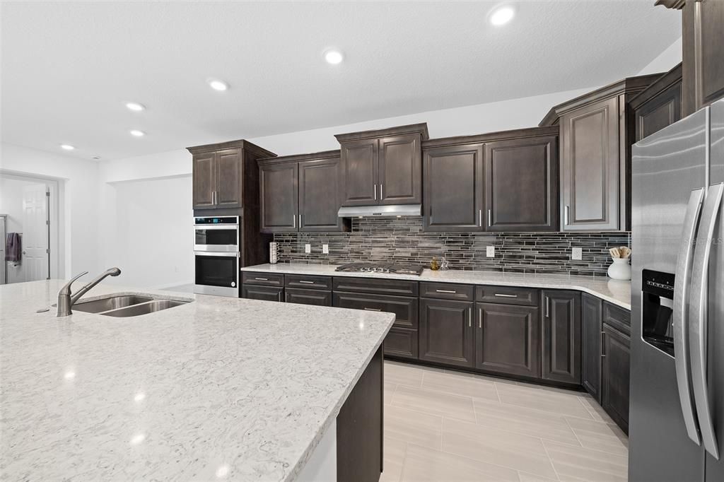 待售: $589,000 (5 贝兹, 4 浴室, 3271 平方英尺)