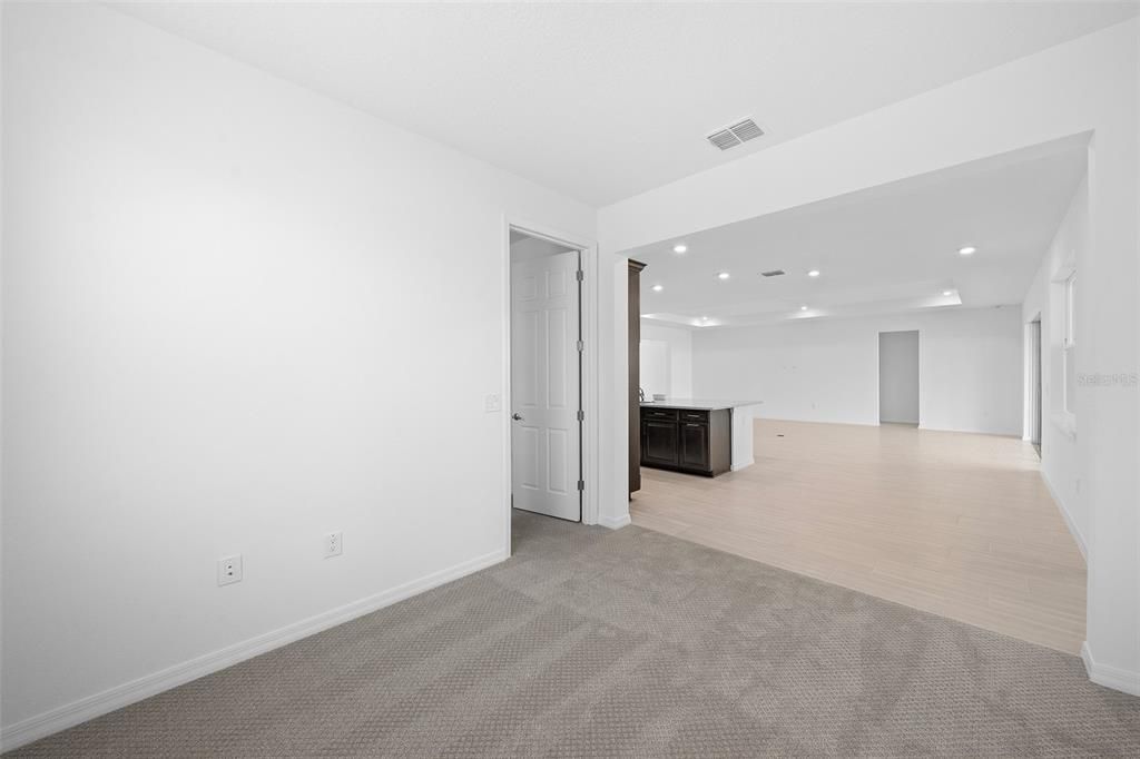 待售: $589,000 (5 贝兹, 4 浴室, 3271 平方英尺)