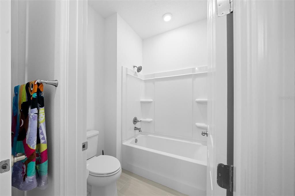 待售: $589,000 (5 贝兹, 4 浴室, 3271 平方英尺)