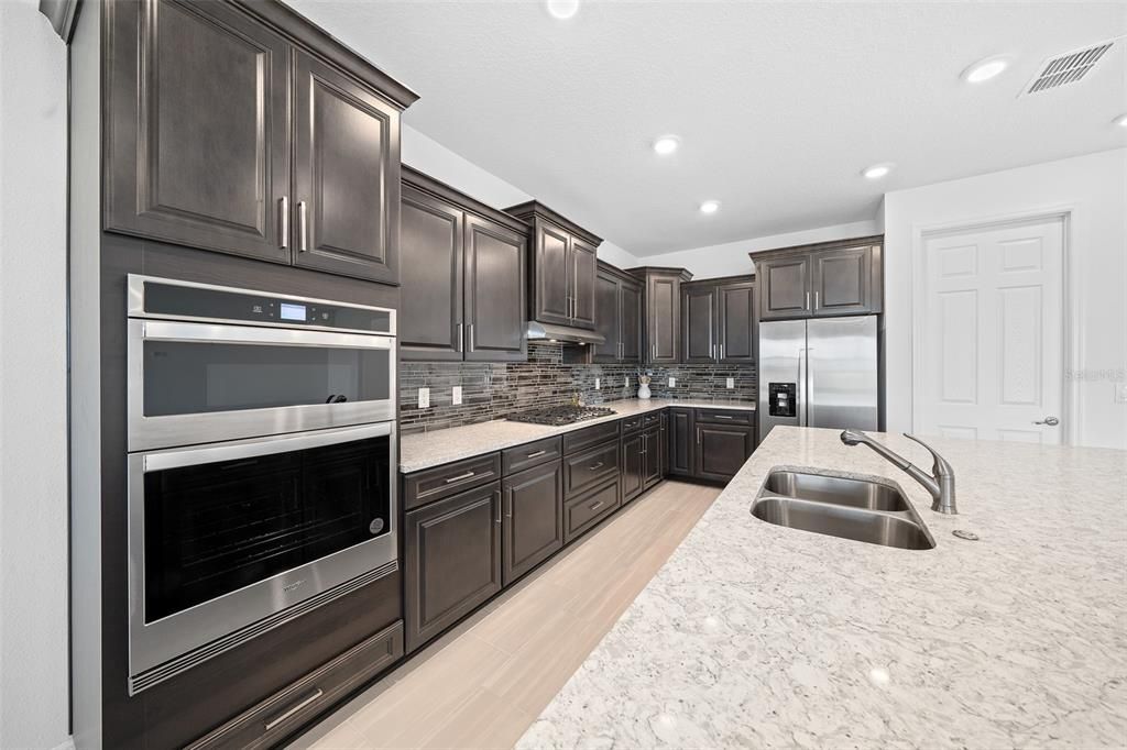 待售: $589,000 (5 贝兹, 4 浴室, 3271 平方英尺)