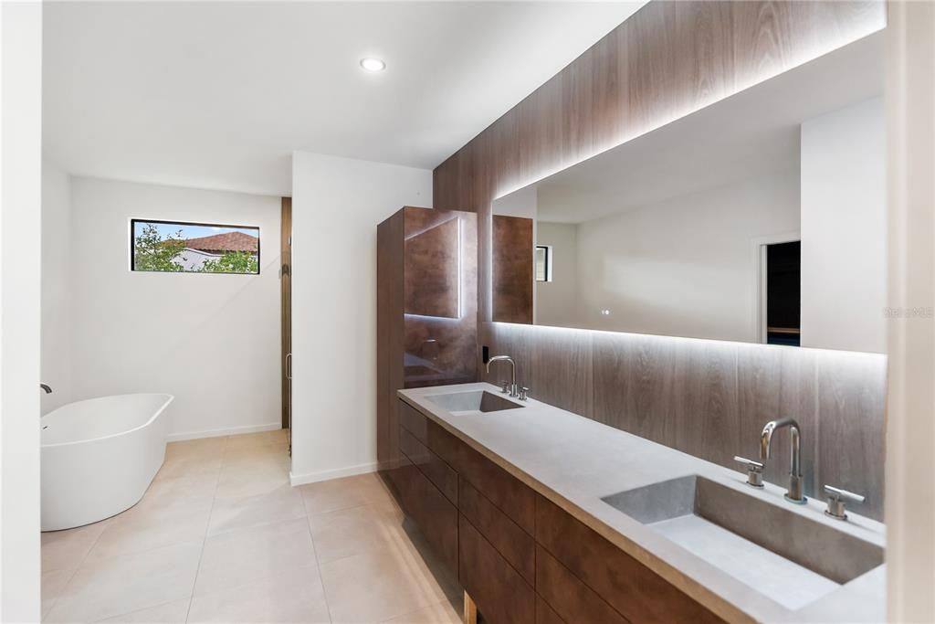 For Sale: $4,599,999 (4 beds, 4 baths, 4513 Square Feet)