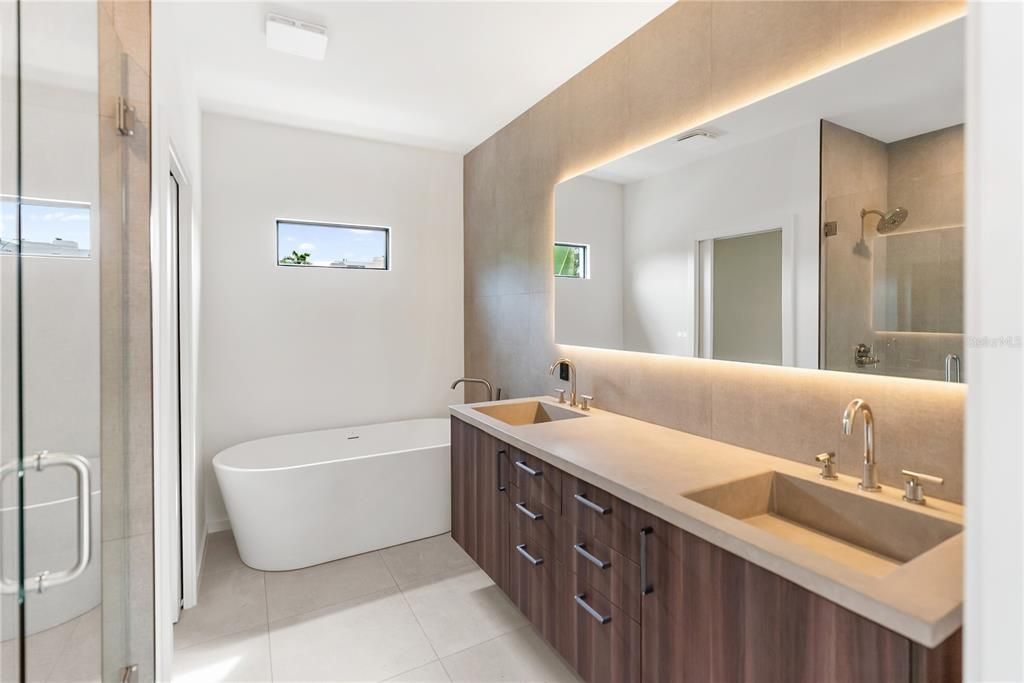 For Sale: $4,599,999 (4 beds, 4 baths, 4513 Square Feet)