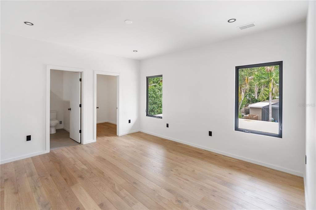 For Sale: $4,599,999 (4 beds, 4 baths, 4513 Square Feet)