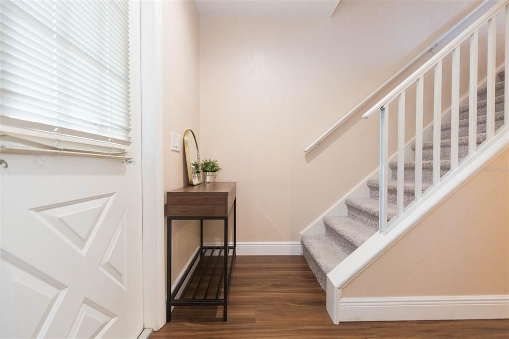 На продажу: $279,000 (2 спален, 2 ванн, 1250 Квадратных фут)