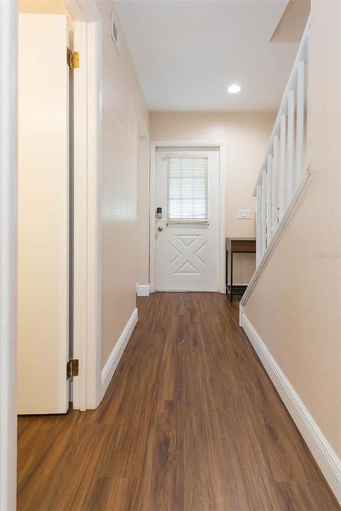 На продажу: $279,000 (2 спален, 2 ванн, 1250 Квадратных фут)