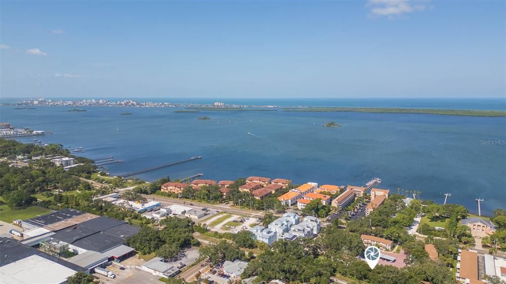 На продажу: $279,000 (2 спален, 2 ванн, 1250 Квадратных фут)