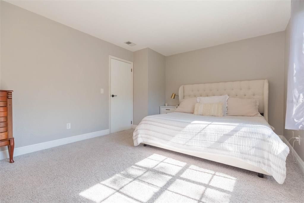 На продажу: $279,000 (2 спален, 2 ванн, 1250 Квадратных фут)