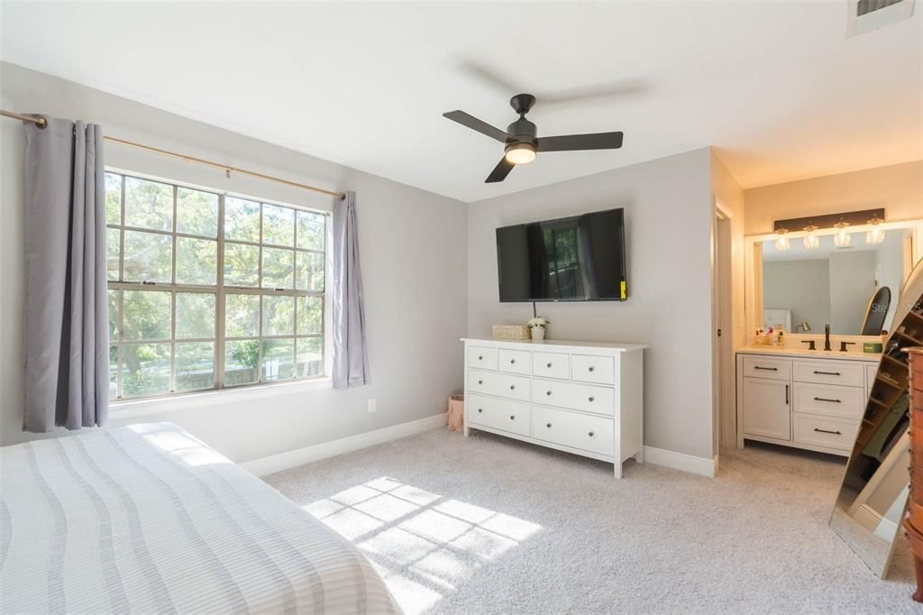 На продажу: $279,000 (2 спален, 2 ванн, 1250 Квадратных фут)