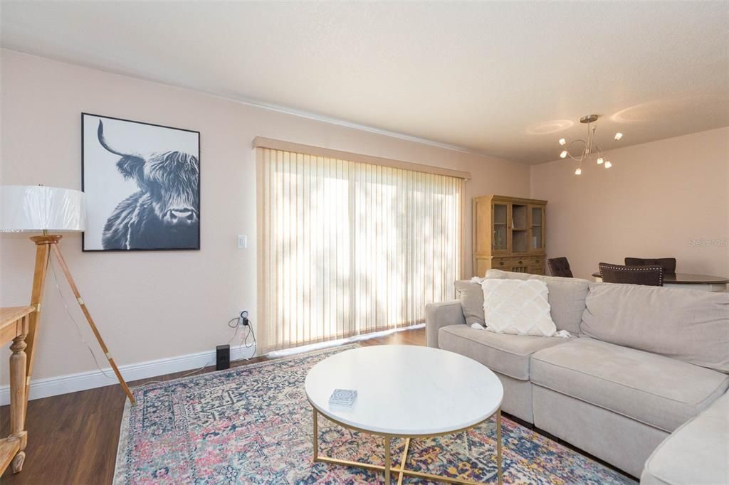 На продажу: $279,000 (2 спален, 2 ванн, 1250 Квадратных фут)