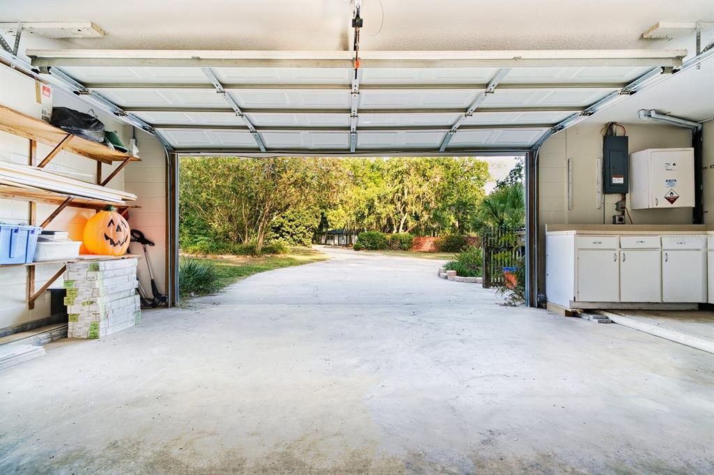 For Rent: $3,750 (5 beds, 3 baths, 3100 Square Feet)